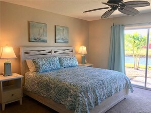 2 室のベッドルーム、デスク、WiFi (無料)、ベッドシーツ