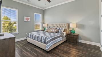 2 bedrooms, iron/ironing board, travel crib, free WiFi