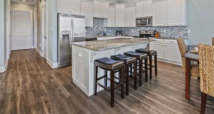 Hook Wine & Sinker Lodge at Hackberry