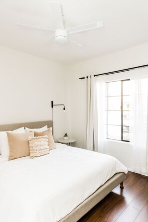 1 bedroom, iron/ironing board, travel cot, free WiFi