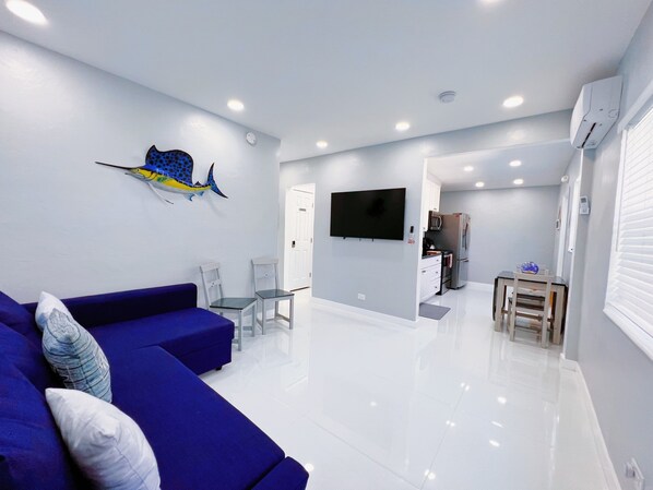 Smart TV - Beautiful Renovated Home in Marathon (Marathon)