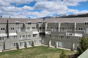 Exterior - GREAT LOCATION! Downtown Winter Park w/Hot Tub!  Sleeps 6! (Winter Park)