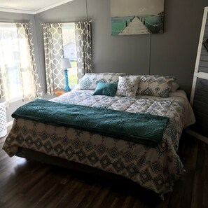 4 Schlafzimmer, Bügeleisen/Bügelbrett, kostenloses WLAN, Bettwäsche