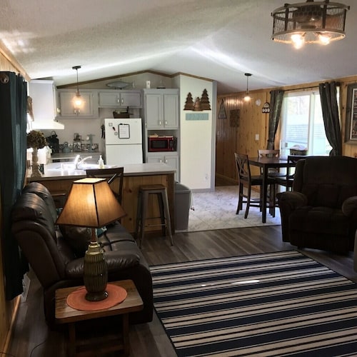Beautiful 4 season getaway  in the scenic northwoods of the Western UP!