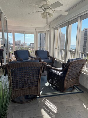 Interior - Beautiful 7th floor end unit condo with panoramic view steps from the beach! (Naples)