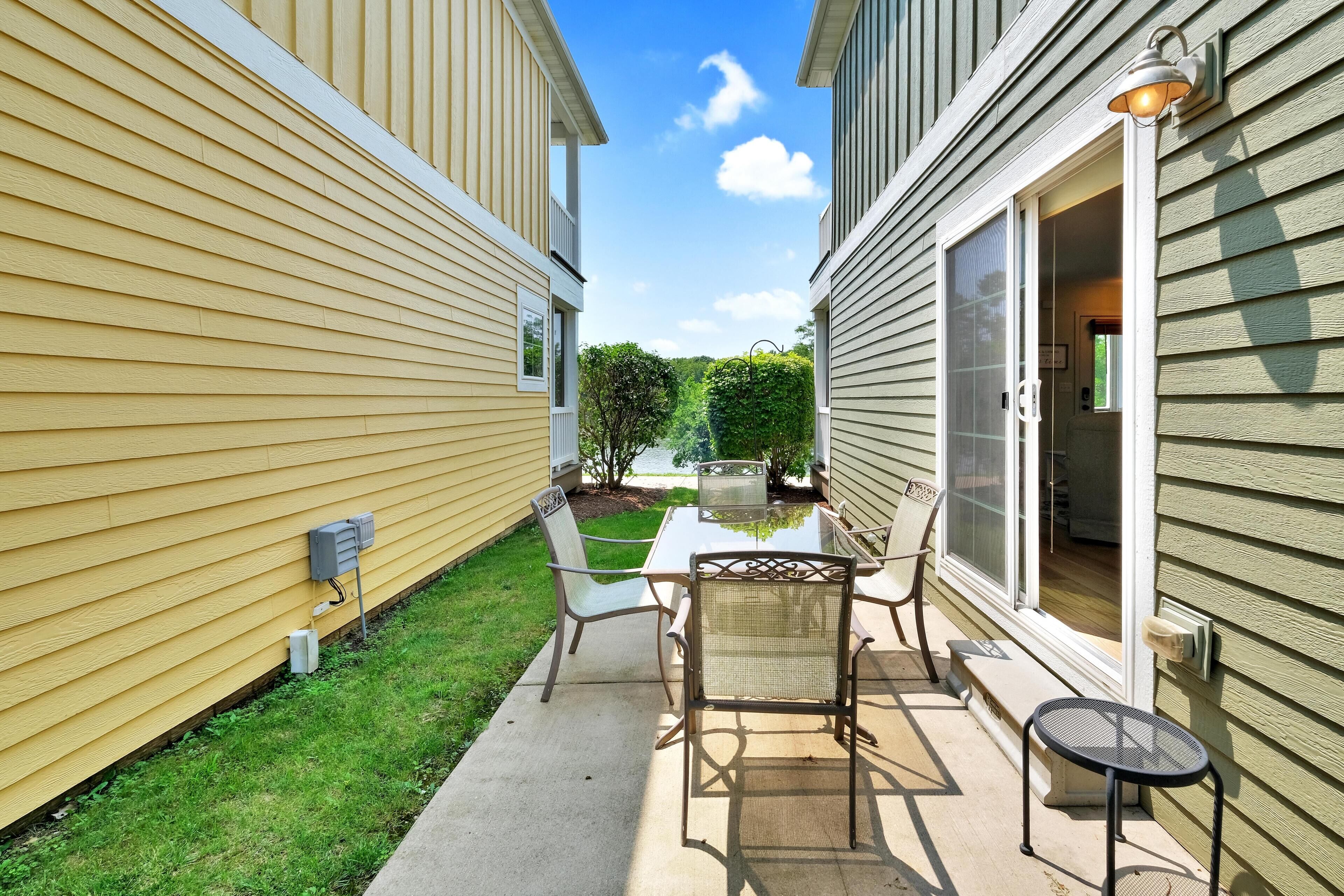 House, 2 Queen Beds (River Retreat) | Outdoor dining