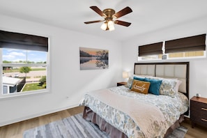 House, 2 Queen Beds (River Retreat) | 2 bedrooms - River Retreat (Ottawa)