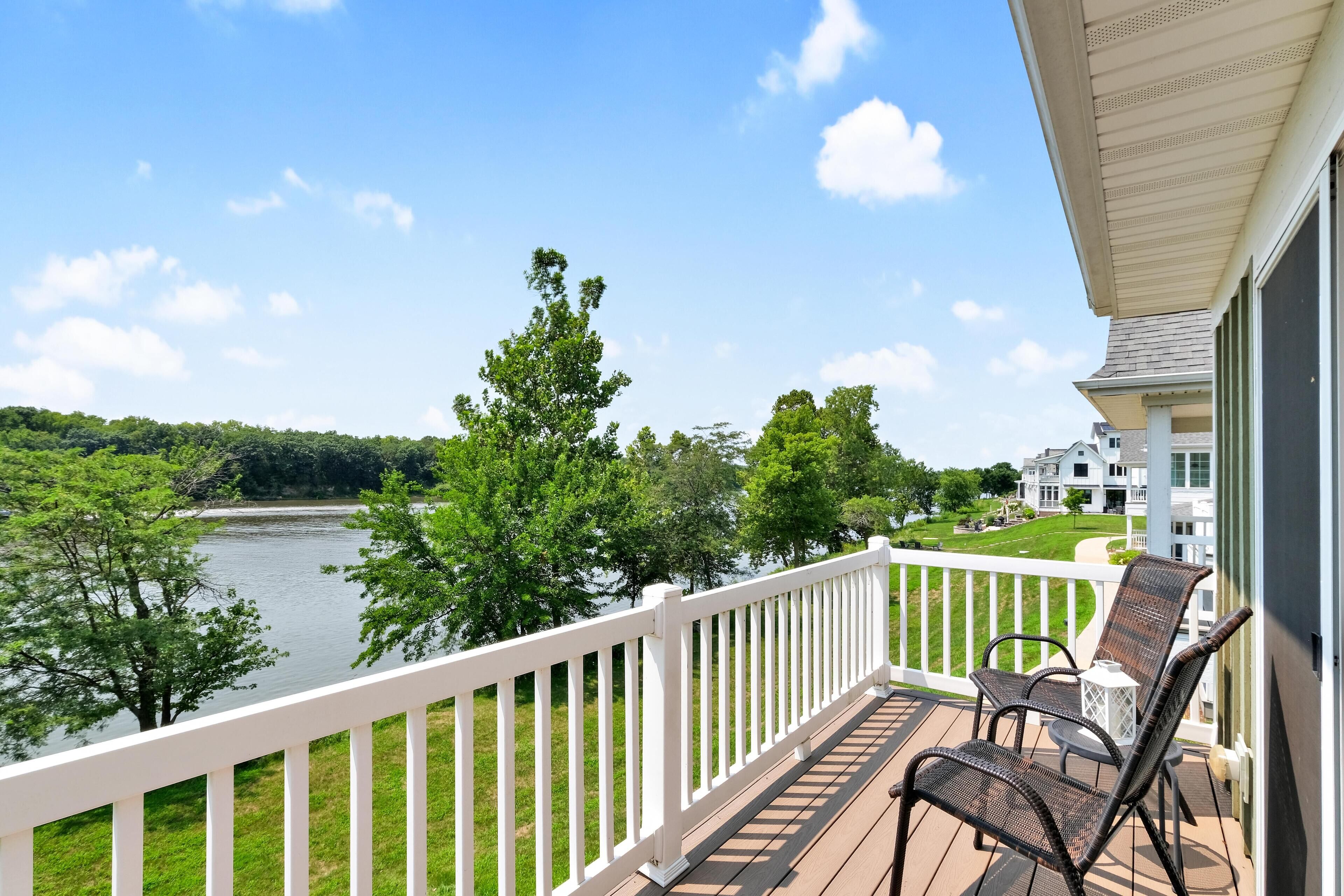 House, 2 Queen Beds (River Retreat) | Property grounds