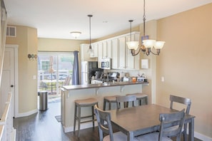 House (Sunshine Terrace) | Private kitchen