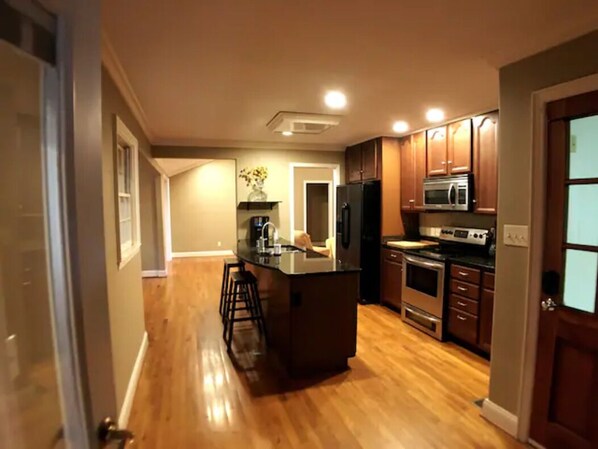 Dining tables, kitchen islands