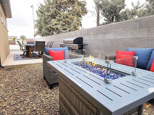 Navahouse w/ Game Room, sleeps 6, by Antelope Canyon