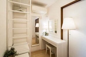 Casa, para não fumantes | 2 quartos, escrivaninha, Wi-Fi de cortesia, roupa de cama
