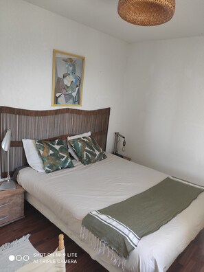 2 chambres, lit parapluie, Wi-Fi, draps fournis