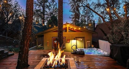 Hot Tub âą Fire Pit âą 3 Decks âą Amazing Views âą Underneath The Stars Big Bear