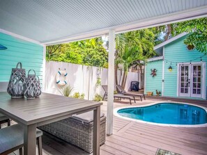 Pool - Runaway Bills (Key West)