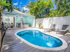 Pool - Runaway Bills (Key West)