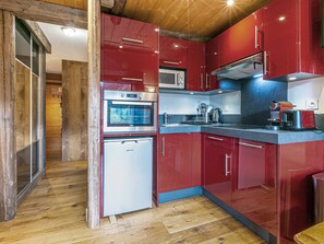 Mikrobølgeovn, ovn, kogeplade, opvaskemaskine