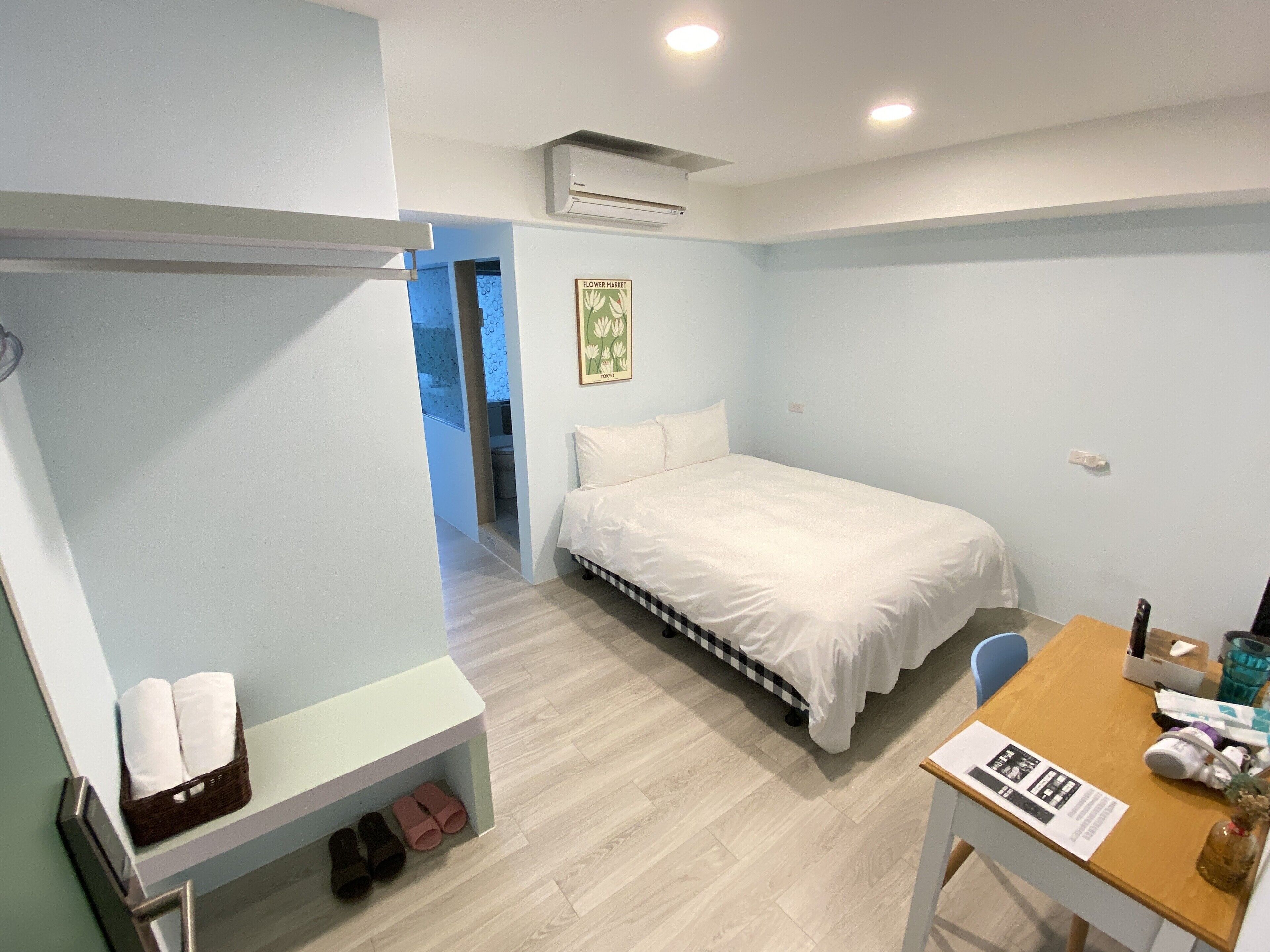 Habitación cuádruple económica, para no fumadores | Wifi gratis y ropa de cama 