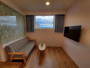 Habitació quàdruple estàndard, no fumadors | Wifi gratuïta i roba de llit