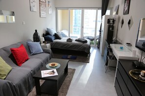 1 slaapkamer, een strijkplank/strijkijzer, gratis wifi, beddengoed