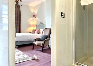 2 slaapkamers, een strijkplank/strijkijzer, wifi, beddengoed