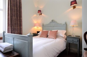 2 chambres, fer et planche à repasser, Wi-Fi, literie fournie