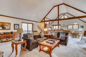 Fireplace, DVD player