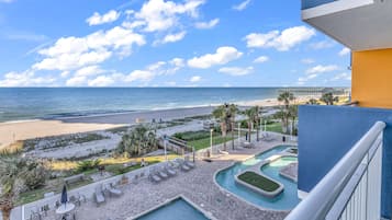 Comfort appartement, 2 slaapkamers, uitzicht op zee, aan zee | Balkon