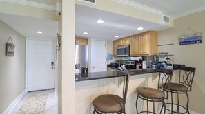 Fridge, microwave, oven, stovetop - The Beach Just Called... Asking For You! 2 Bedroom / 2 Bath- Sleeps 6!! (Biloxi)