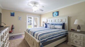 2 bedrooms, iron/ironing board, free WiFi, bed sheets - The Beach Just Called... Asking For You! 2 Bedroom / 2 Bath- Sleeps 6!! (Biloxi)