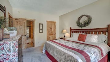 2 quartos, ferros/tábuas de passar roupa, Wi-Fi, roupa de cama