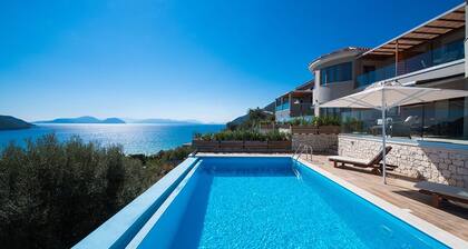 Villa Mare with Private Pool and Sea Views