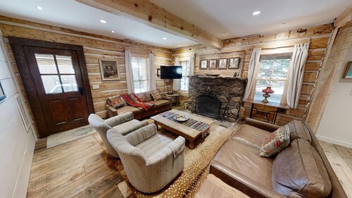 Chula Vista Cabin - In Town - Pet Friendly