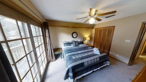 4 bedrooms, free WiFi, bed sheets