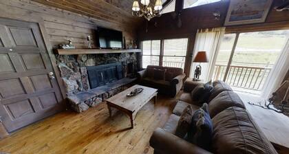 Bear Valley Cabin - Upper Valley - Pet Friendly