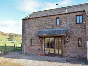 Exterior - A lovely home from home in a superb location for exploring the town. (Penrith)