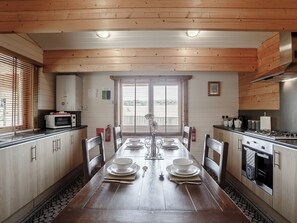 Private kitchen - 2 bedroom accommodation in Lintlaw near Duns (Lintlaw near Duns)