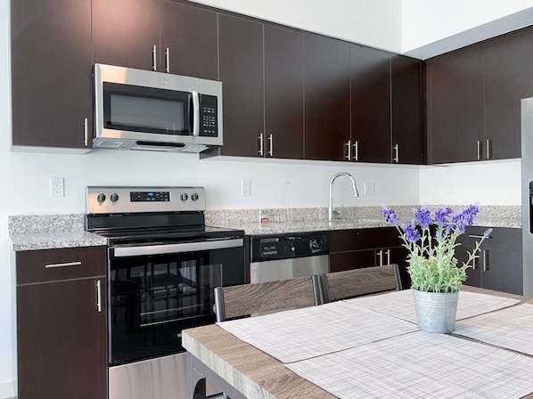 Fridge, microwave, oven, stovetop