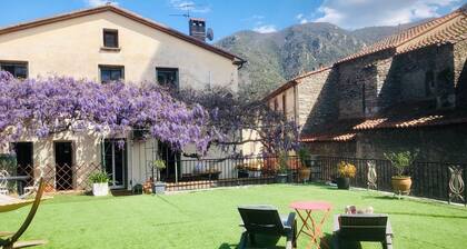 3-bedroom apartment in the heart of a medieval village in Vallespir (Pyrenees).