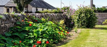 2 bedroom accommodation in Carnoustie