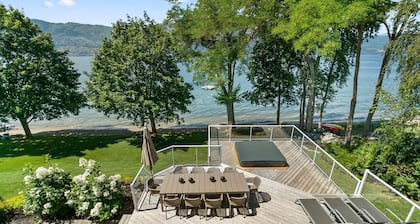 Okanagan Lake Private Beachfront Retreat – 4-Bedroom Spacious Home Sleeps 8