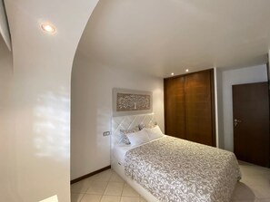 2 bedrooms, WiFi