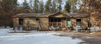 Beautifully fully remodeled cabin in the woods