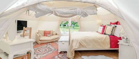 1 chambre, Wi-Fi gratuit, draps fournis