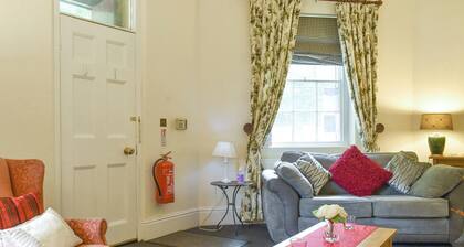 Smithy Lodge at Heaton Park