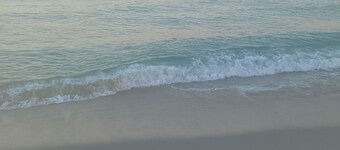 Vero Beach Hideaway- 5-minute drive from beach