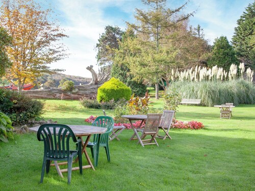 5 bedroom accommodation in Kingsbridge