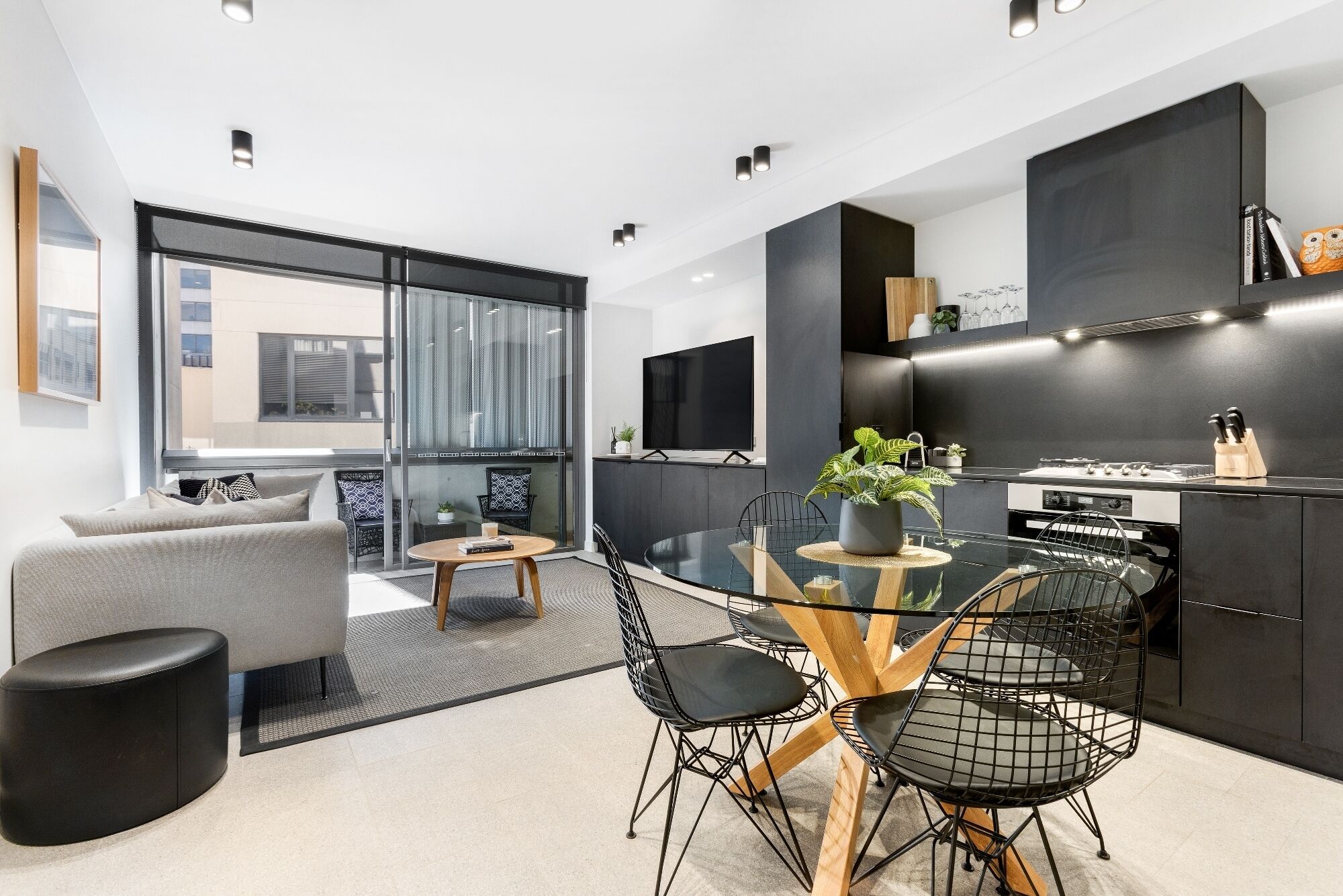 Spacious Two Bedroom Apartment in the Heart of Surry Hills