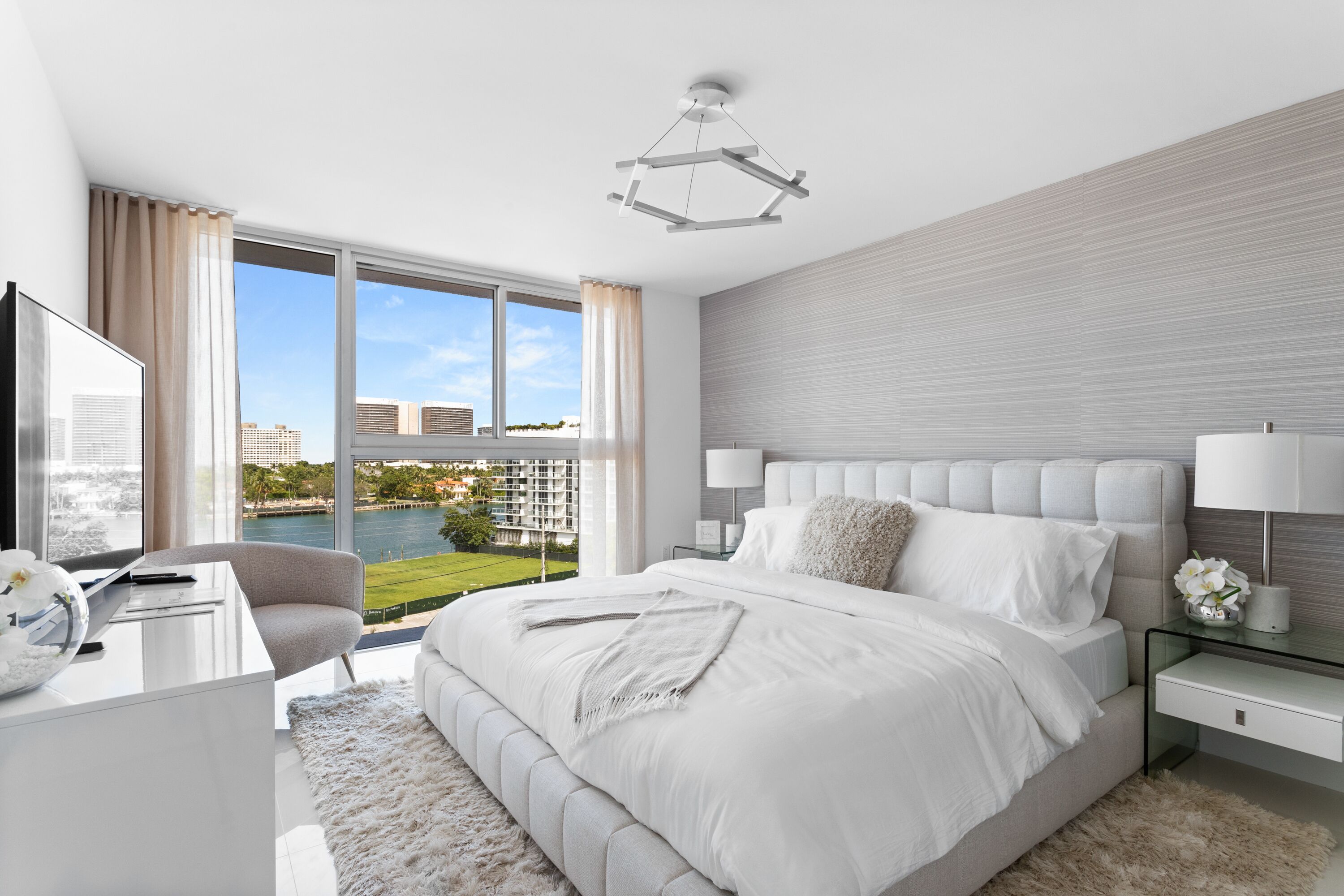 3 chambres, fer et planche à repasser, Wi-Fi gratuit, draps fournis