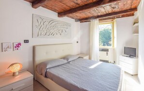 3 chambres, fer et planche à repasser, lit parapluie, Wi-Fi gratuit